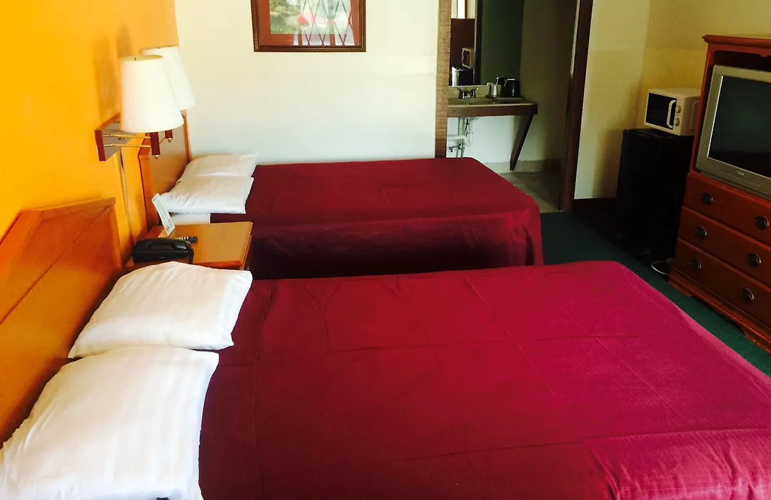 Sunrise Inn - Bradenton-1