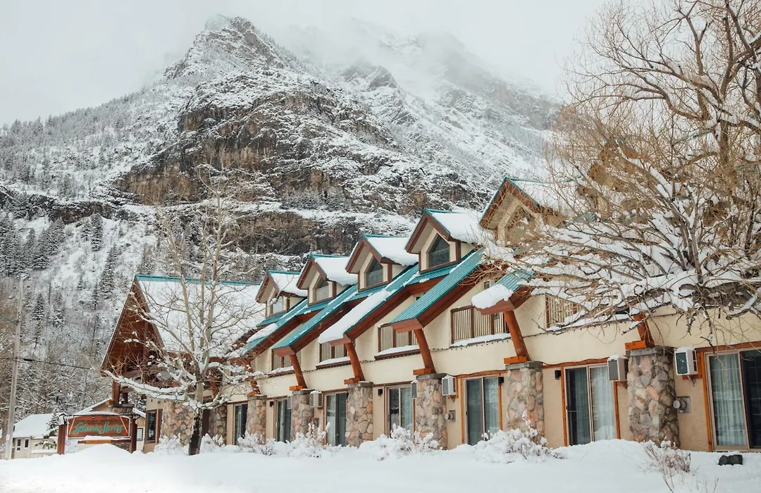 Waterton Glacier Suites-1