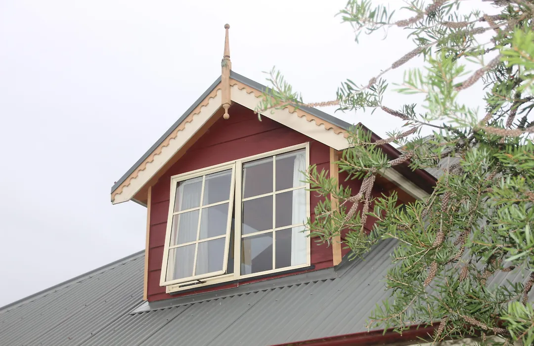 Swansea Cottages & Lodge Suites-1