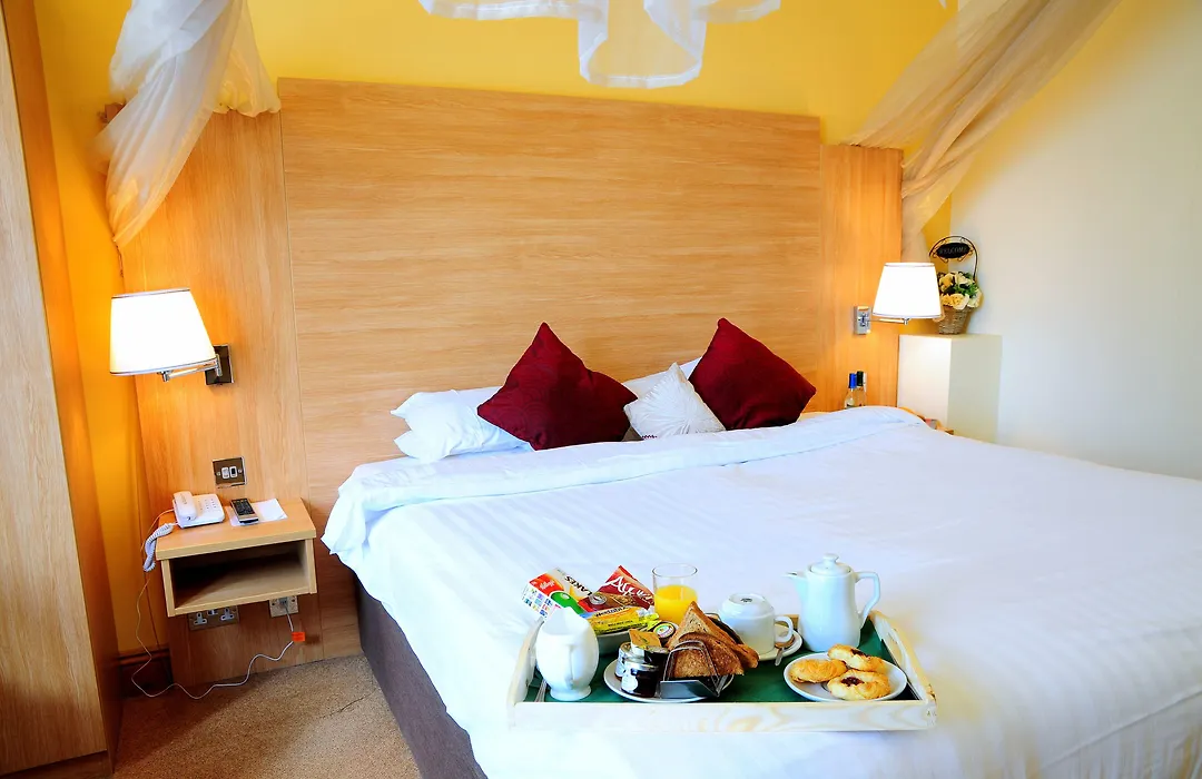 The Queensgate Hotel-1