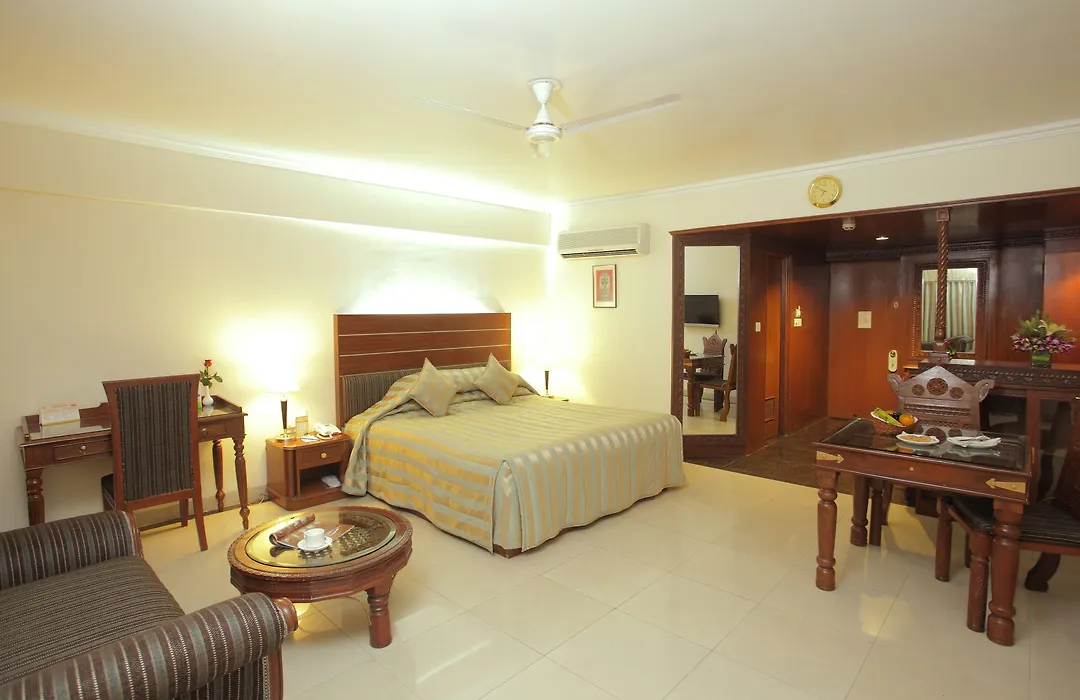 Hotel Om Tower-1