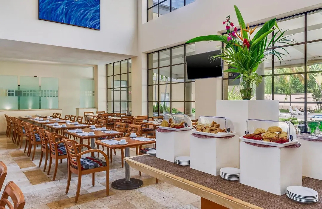 Fiesta Inn Colima-1