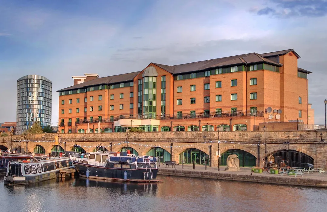 Sandman Signature Sheffield Quays Hotel-1