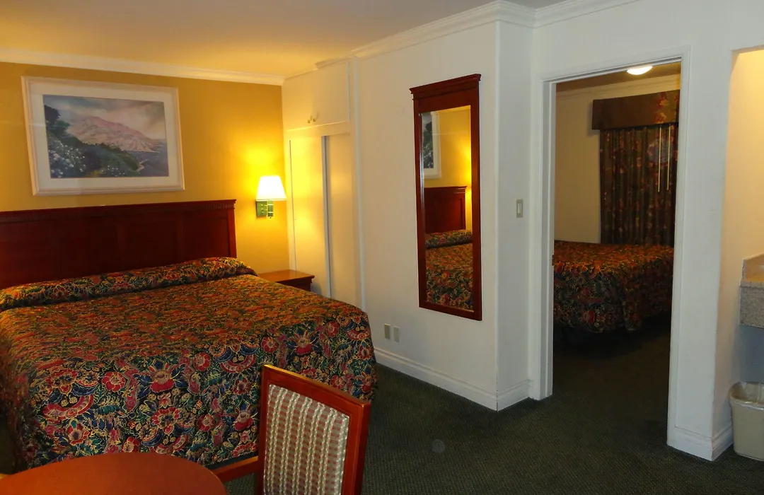 Redondo Inn And Suites-1