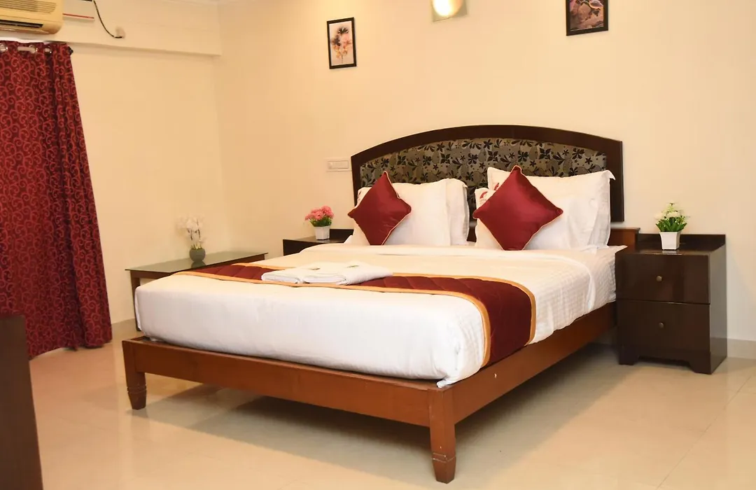 Laavish 7 Hotel-1