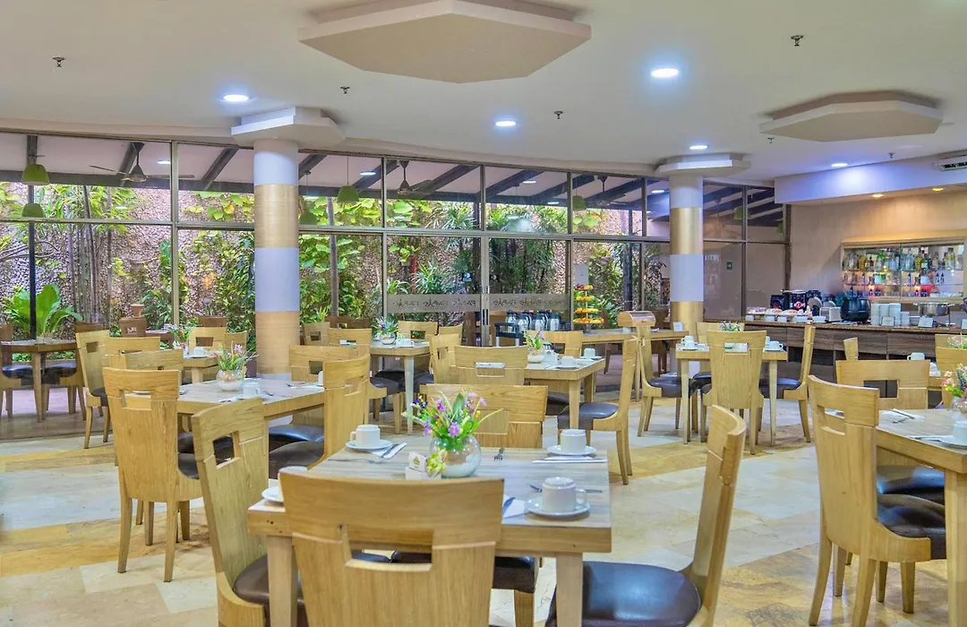 Howard Johnson By Wyndham Barranquilla Versalles-1