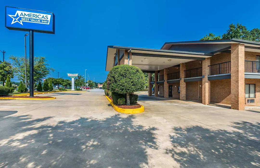 Americas Best Value Inn Stockbridge-1