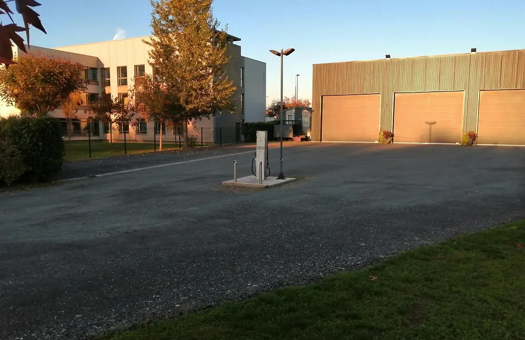 L'AEROGARE Amboise-1