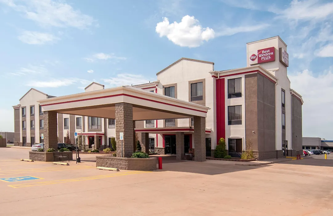 Best Western Plus Memorial Inn-1