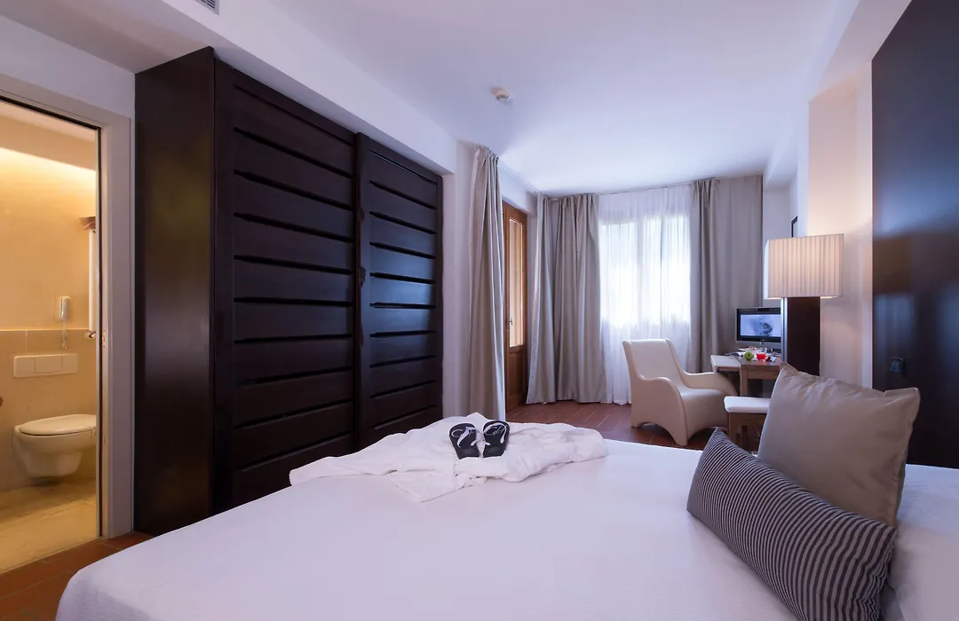 Cdh Hotel Radda-1