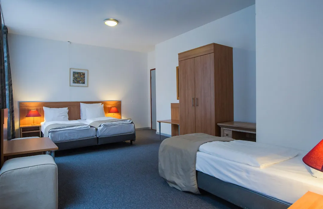 Rho Hotel-1