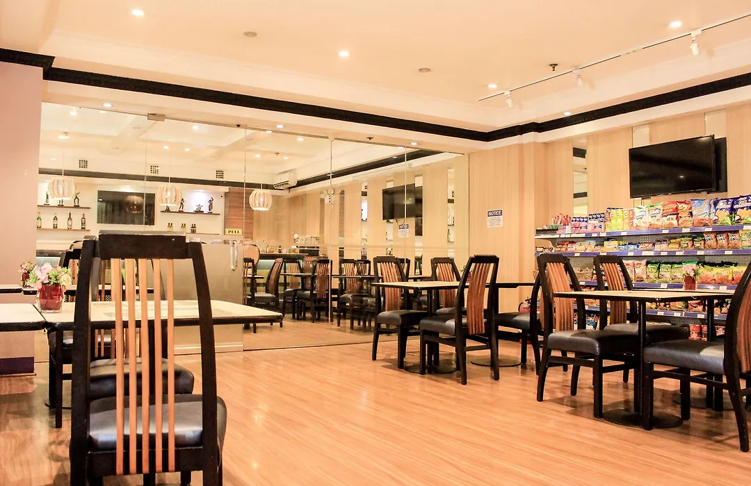 Executive Plaza Hotel-1