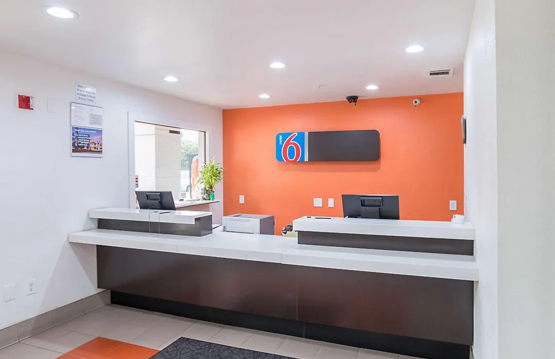 Motel 6-Grand Prairie, Tx - Near Six Flags Drive-1