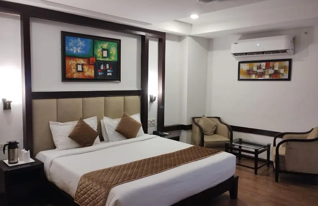 Hotel Amba International-1