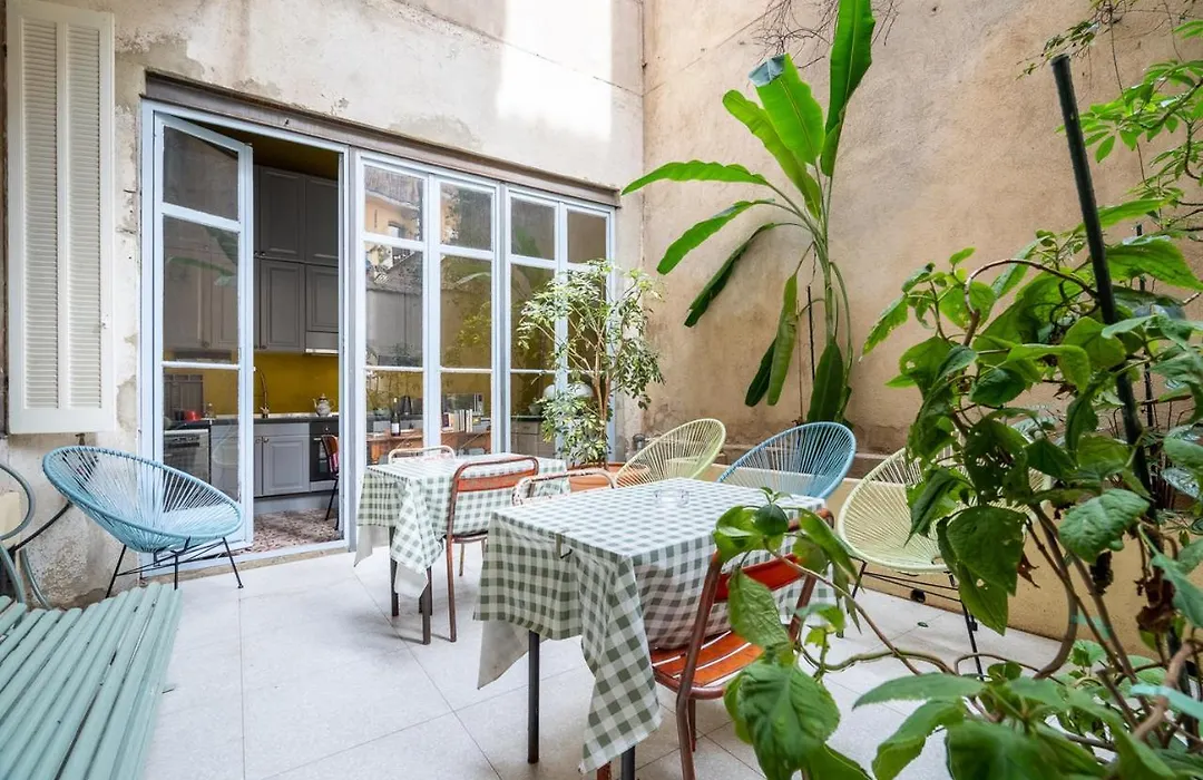 Pension Edelweiss Marseille-1