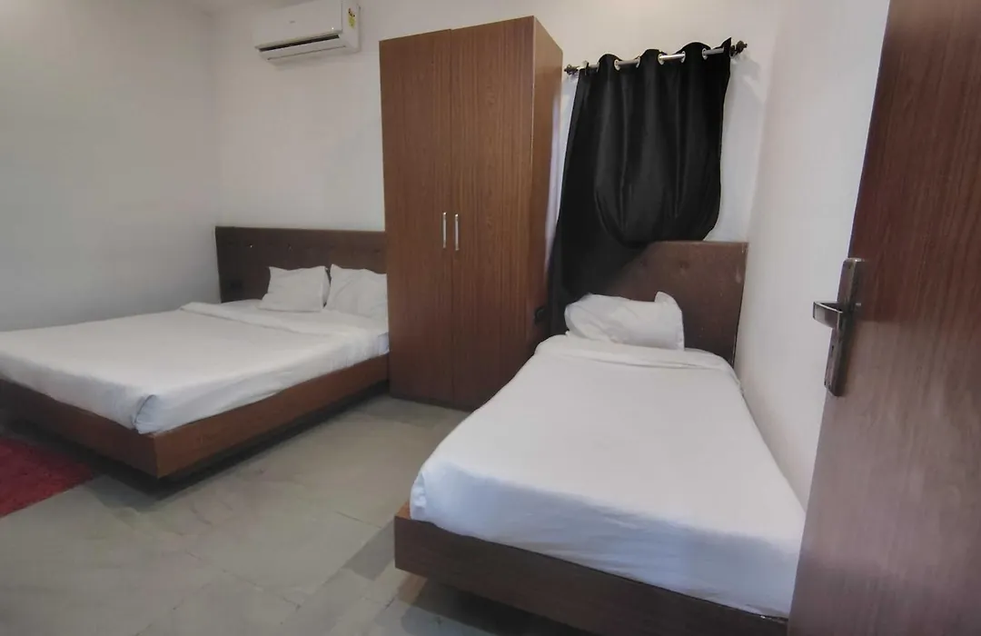 Hotel O Jhansi Railway Station Road Formerly Hotel Gunjan-1