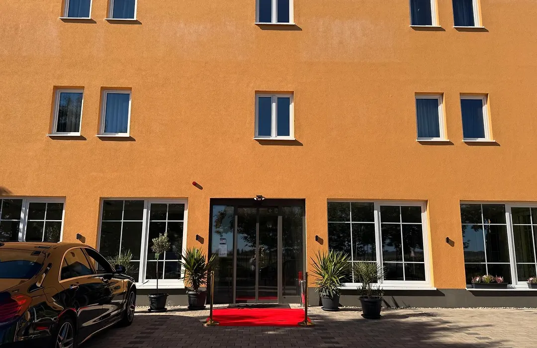 Art Hotel-1