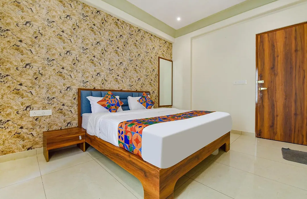 Hotel Bungalow 18-1