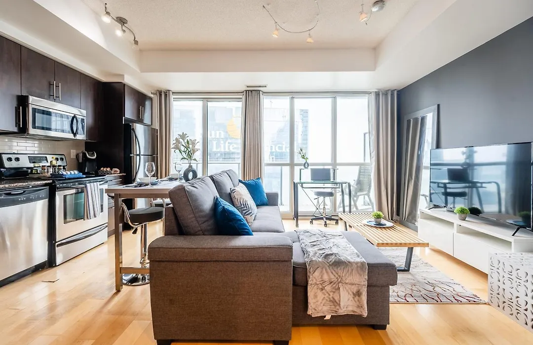 Luxury Suite W Stunning City Views - The Roland-1