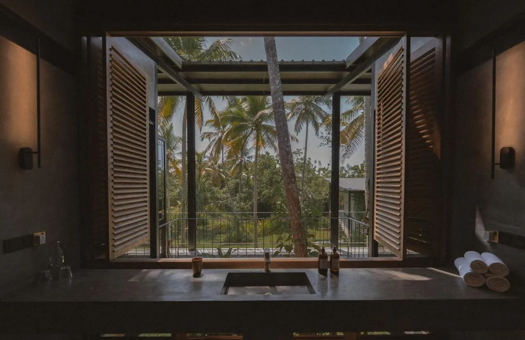 PALM Hotel-1