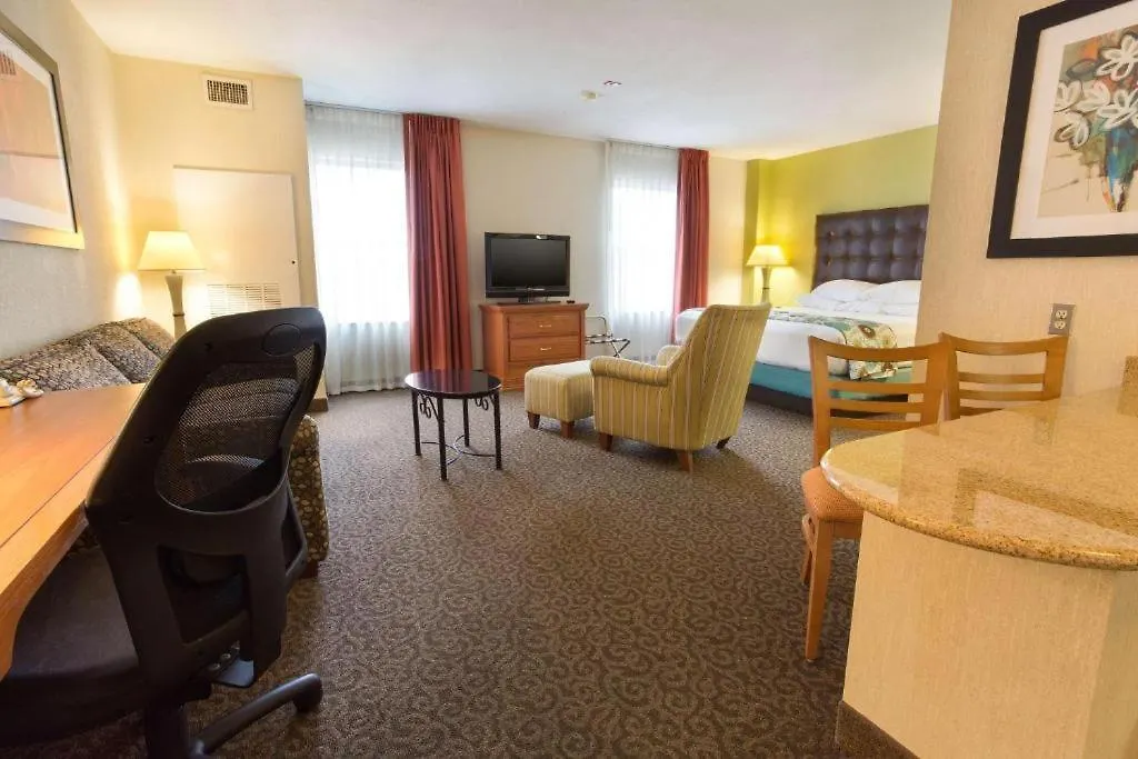 Mcallen Plaza Hotel And Suites-1