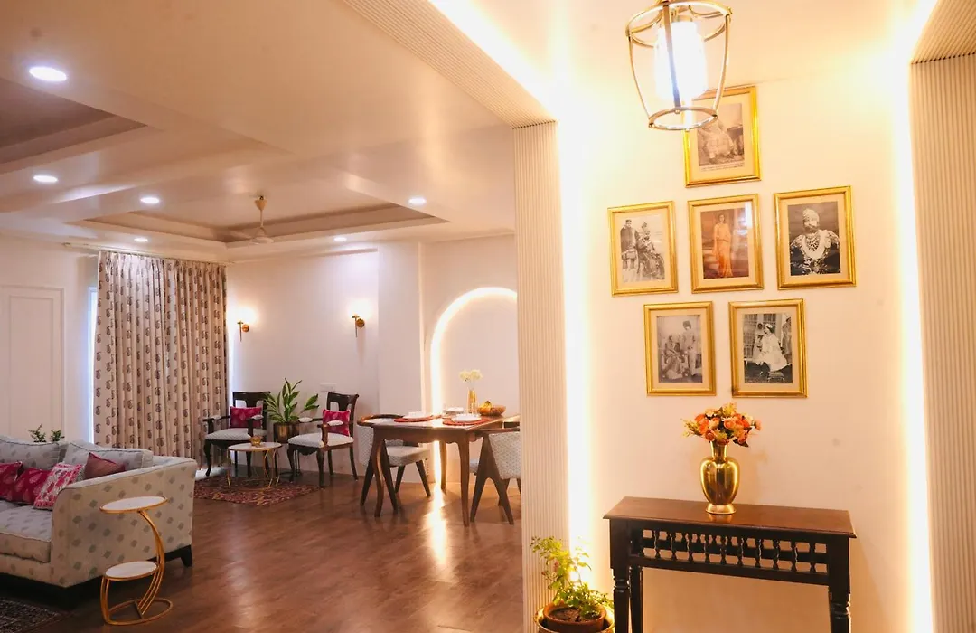 Royal Saket-1