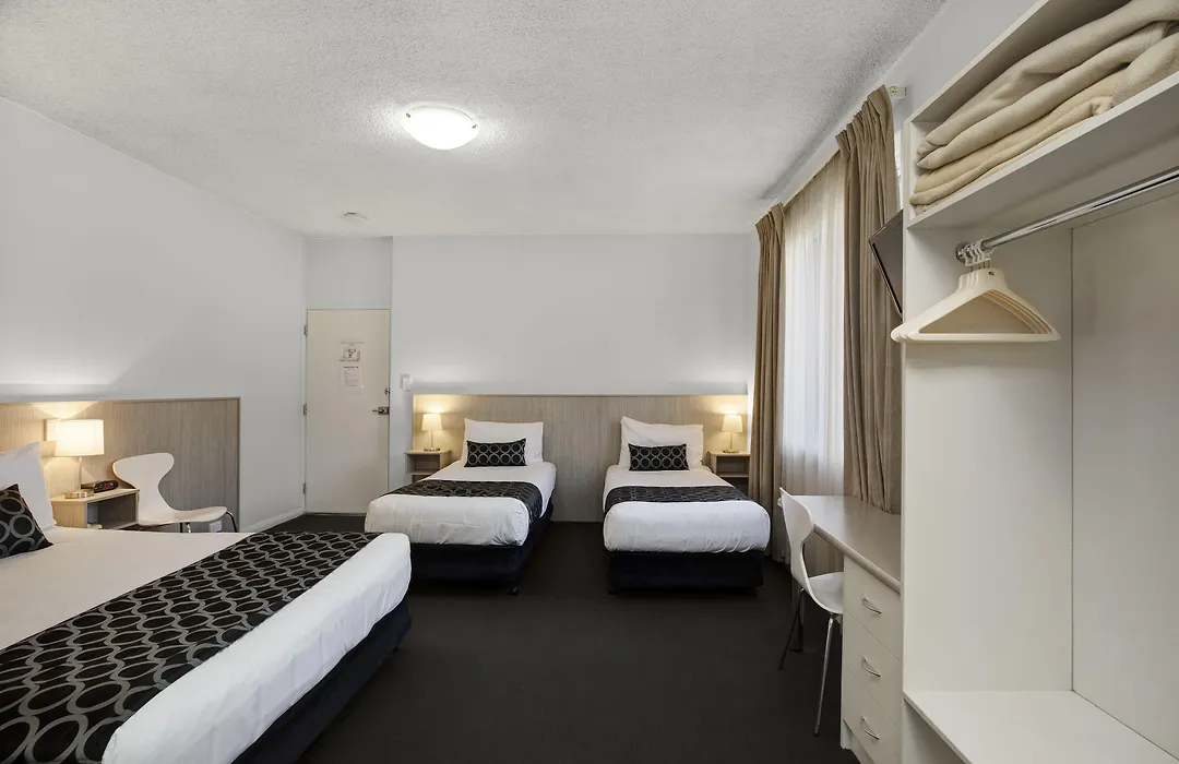 Adelaide Road Motor Lodge-1