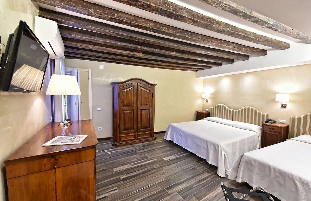 Hotel Villa Rosa-1
