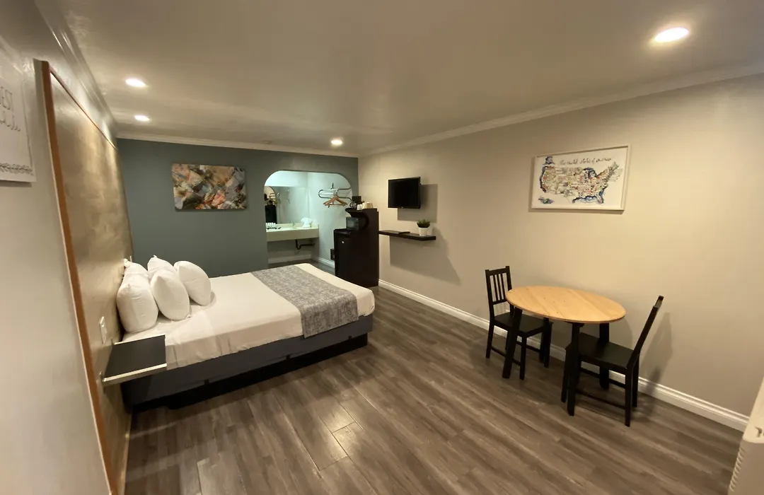 Anaheim Executive Inn & Suites-1
