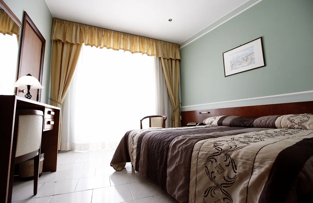 Hotel Continental-1