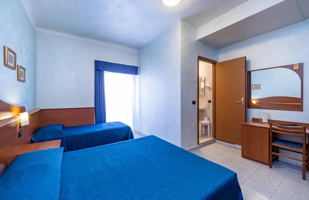Hotel Aurora-1