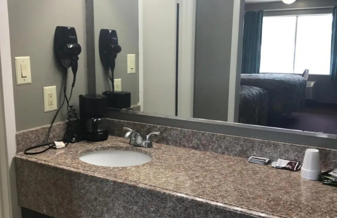 Express Inn Bay City-1