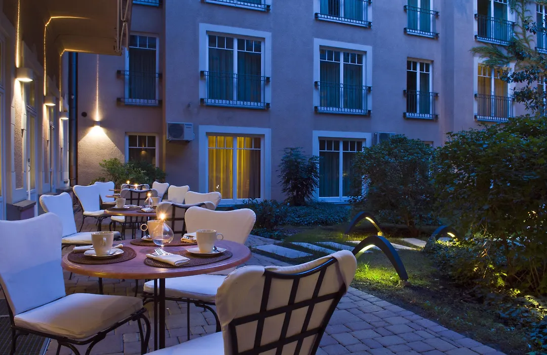 Mamaison Residence Izabella Budapest-1
