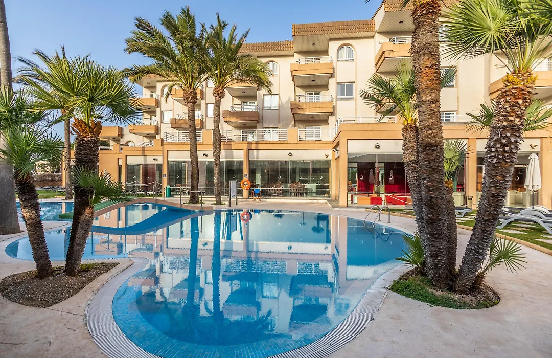 Hotel Illot Suites-1