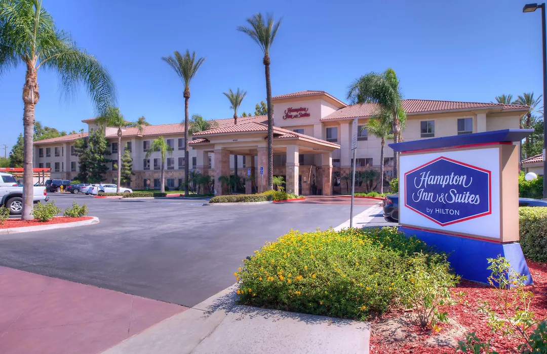 Hampton Inn & Suites Ontario-1