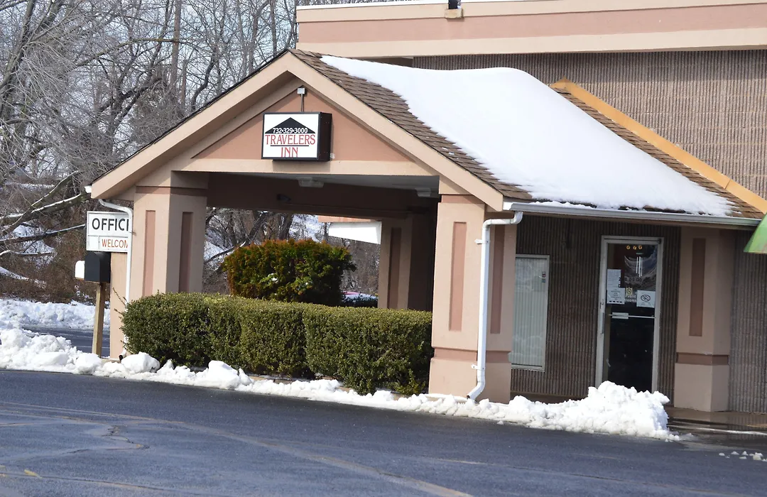 Travelers Inn-1