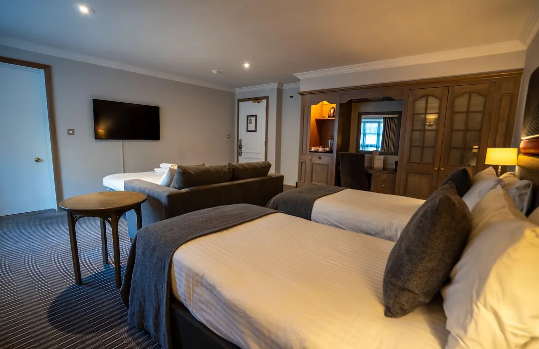 Villiers Hotel-1