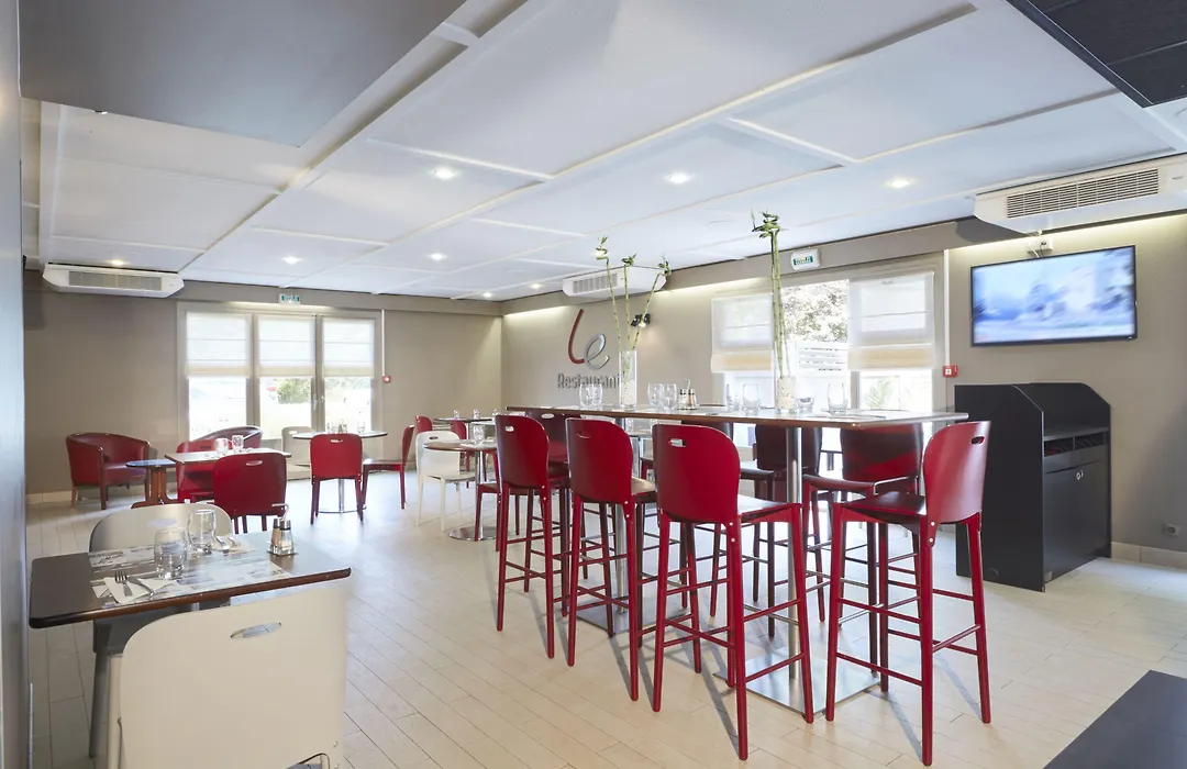 Campanile Salon-De-Provence-1