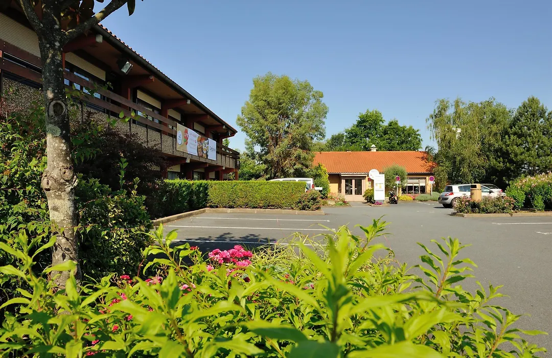Campanile Cholet-1