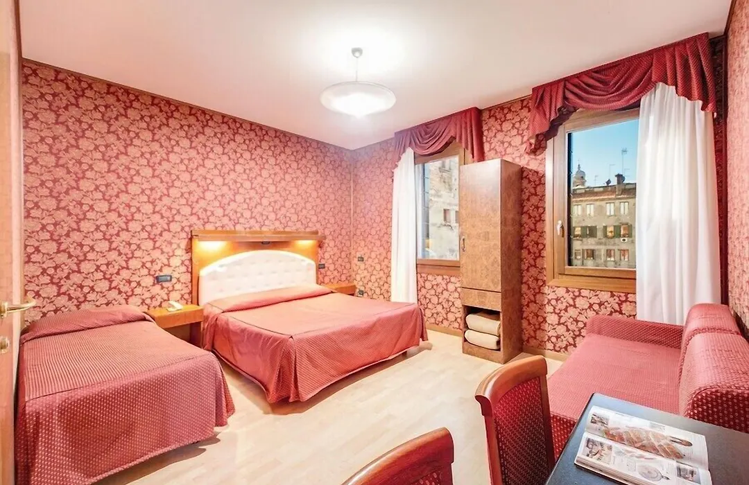 Atlantide Hotel-1