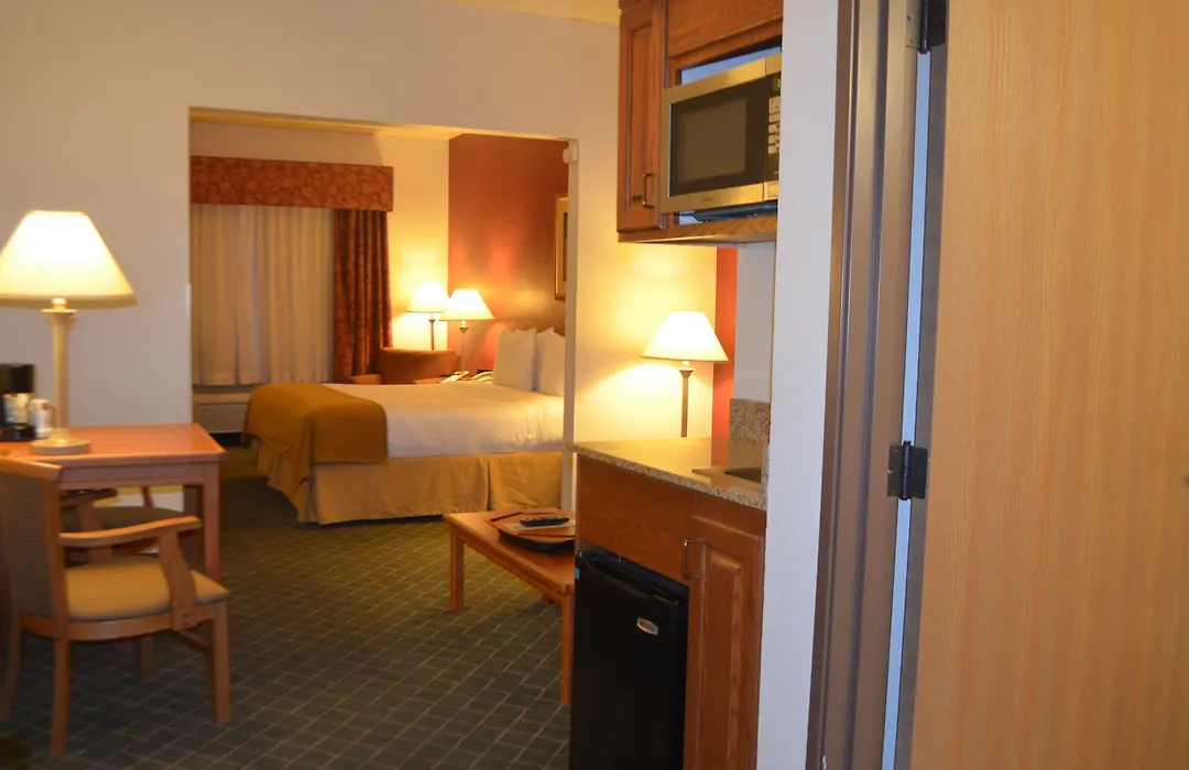 Holiday Inn Express Hotel & Suites Omaha West By Ihg-1
