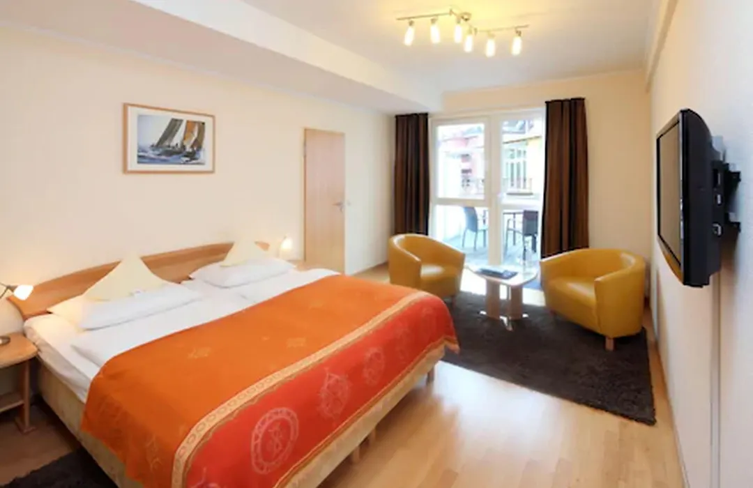 Hotel Am Segelhafen-1