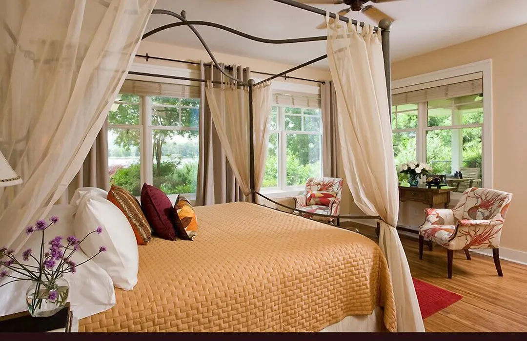 Lookout Point Lakeside Inn-1