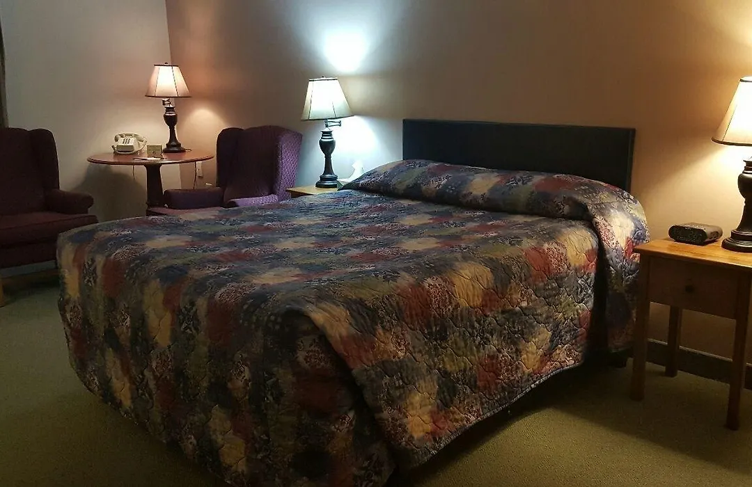 The Eagle'S Lodge Motel-1