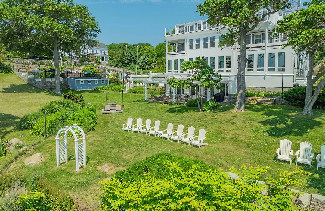 Yankee Clipper Inn-1