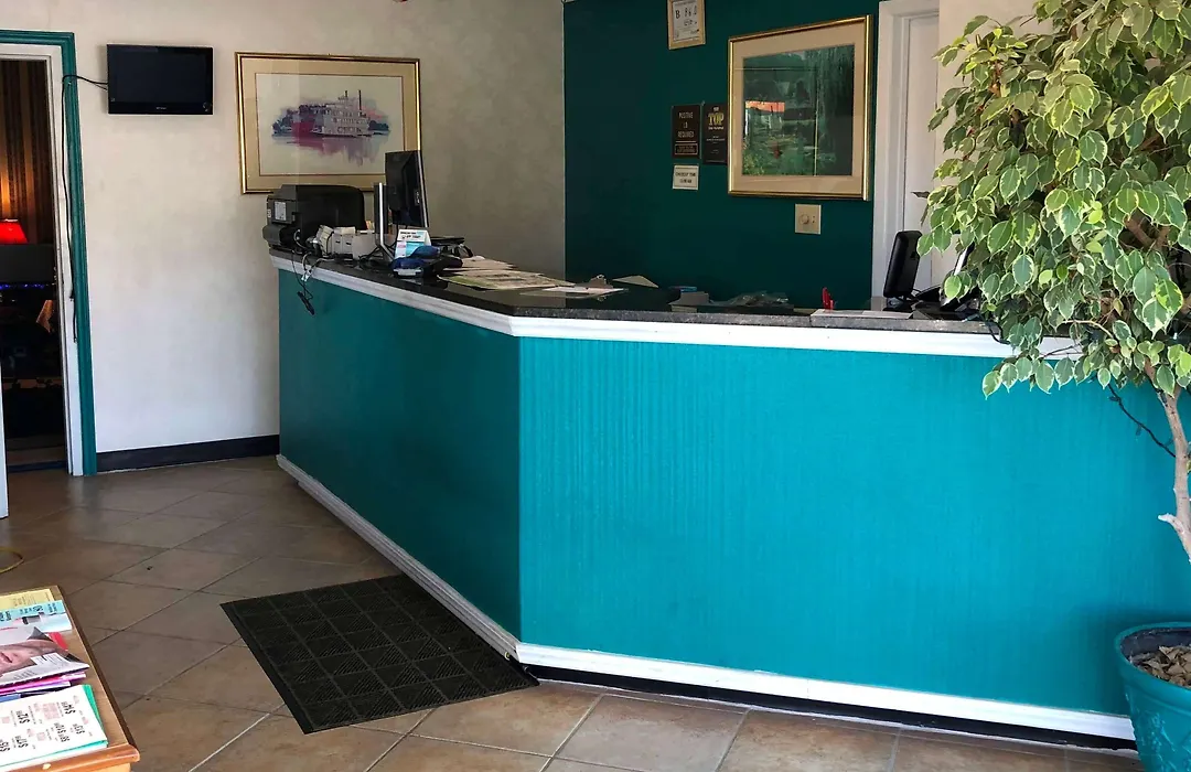 Knights Inn Selma-1