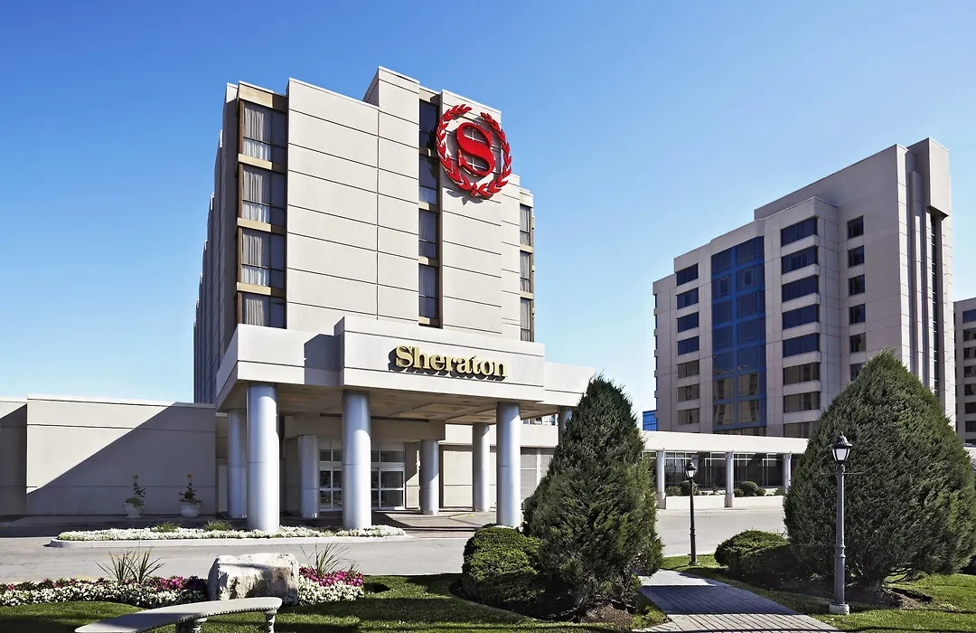 Sheraton Parkway Toronto North Hotel & Suites-1