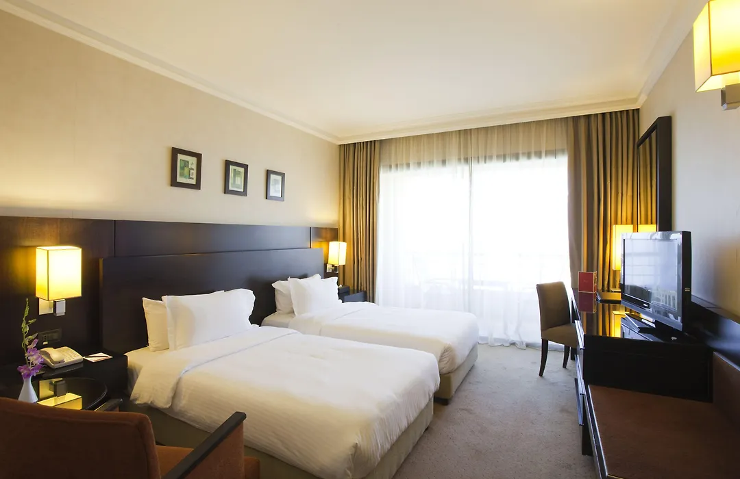 Ramada Plaza By Wyndham Beirut Raouche-1