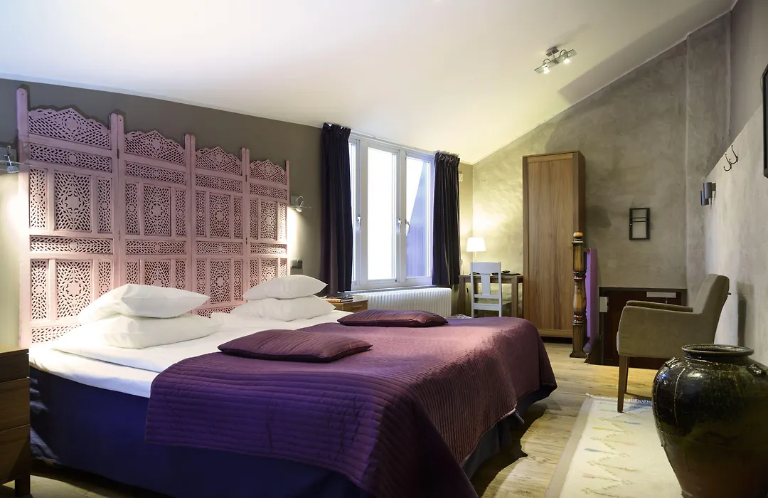 Hotel Hellsten-1