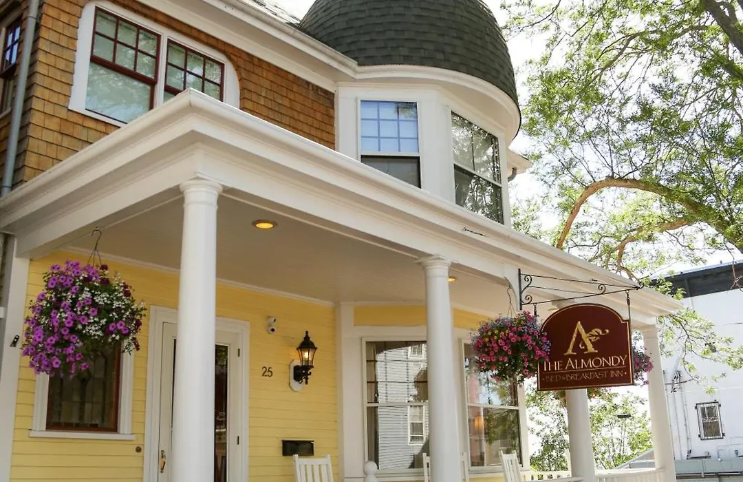 Almondy Inn Bed & Breakfast-1